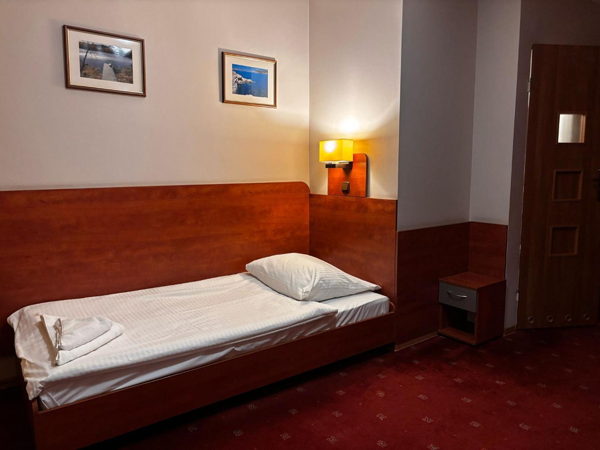 Hotel Orion Sosnowiec Exterior foto