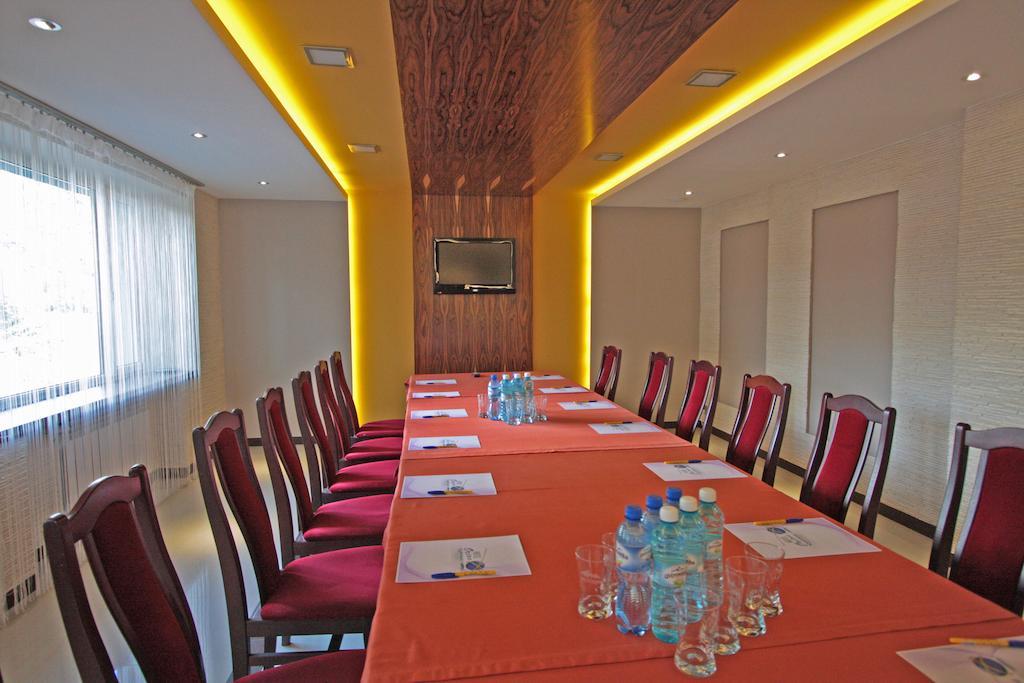 Hotel Orion Sosnowiec Exterior foto